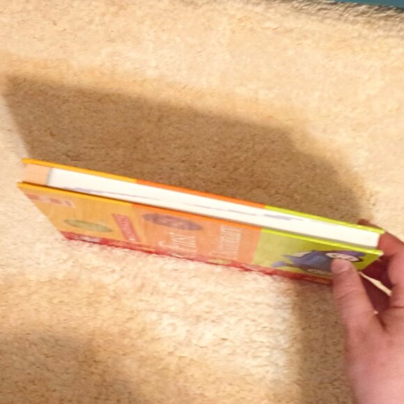 EUC ~ Scholastic First Dictionary - Revised By Judith S. Levey - Picture 6 of 8